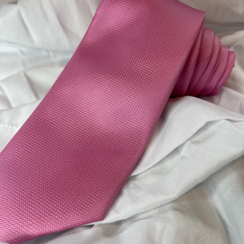 Izod Vibrant Pink Tie